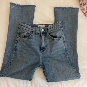 Zara jeans size 2